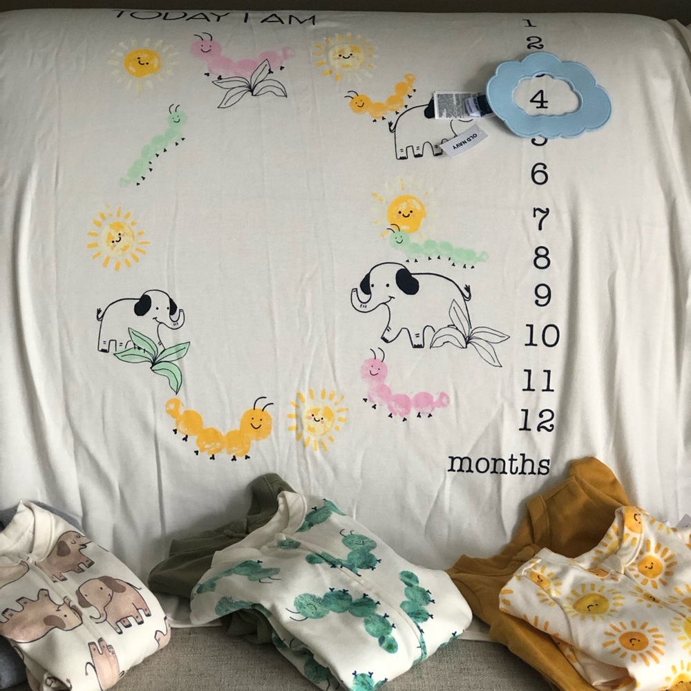 6 One Piece Outfits & Baby Unisex Grow w/ Me Milestone Blanket Shower Gift NWT
